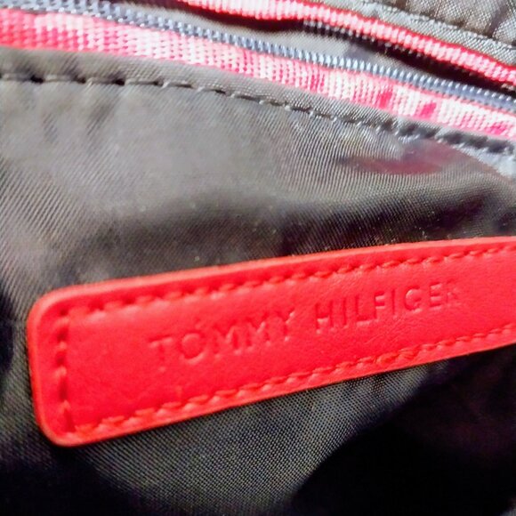 NWOT Tommy Hilfiger Crossbody Bag Women - Picture 6 of 7